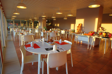 Résidence Le Domaine du Mont - Vacanceole - Service petit-déjeuner